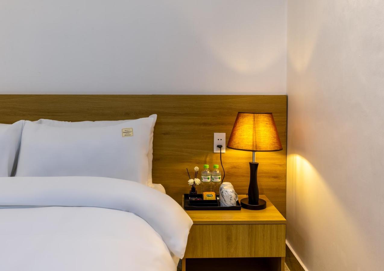 Cat Ba Hongkong Hotel Dong Khe Sau Dış mekan fotoğraf