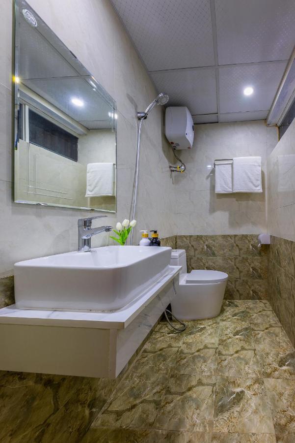 Cat Ba Hongkong Hotel Dong Khe Sau Dış mekan fotoğraf